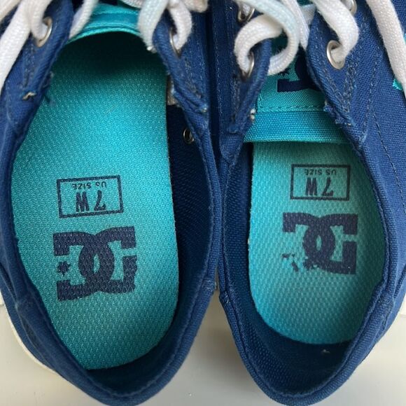 DC Dark Blue Sneakers Size 7 - Picture 7 of 12